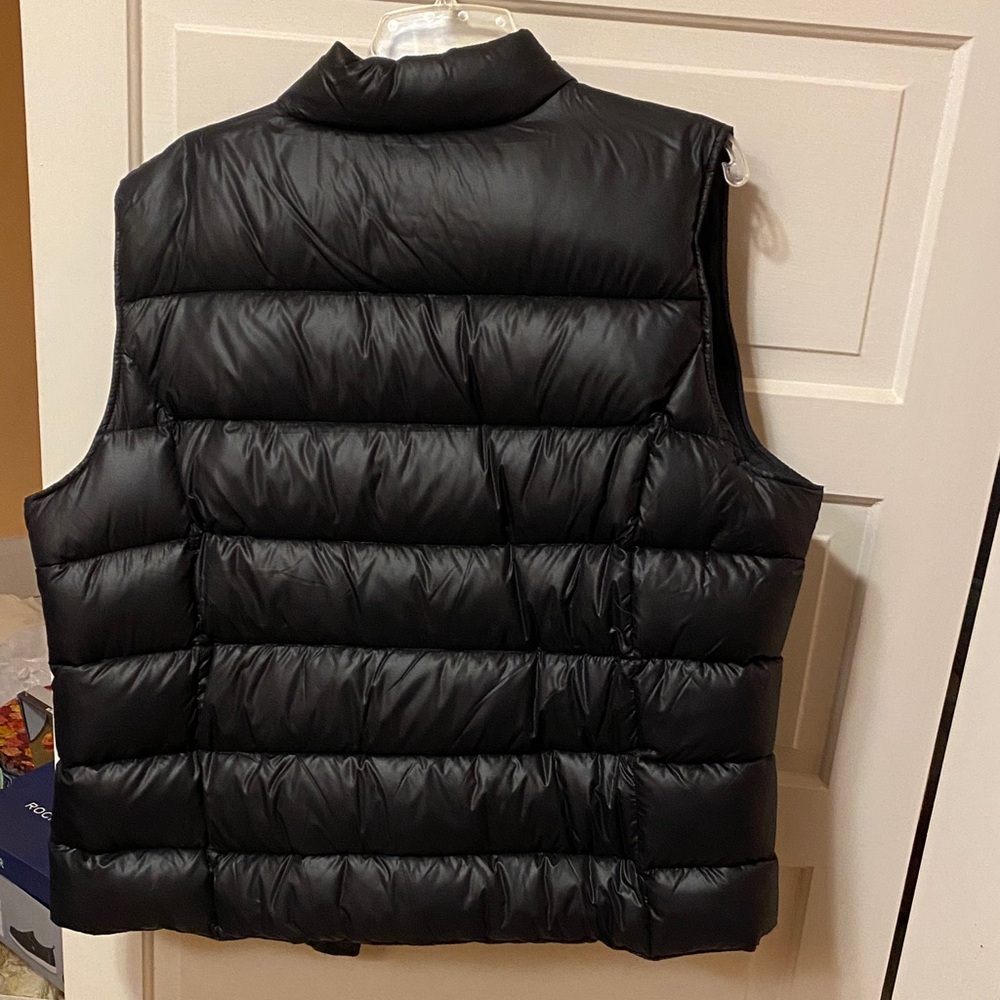 Lands' End Quilted Black Vest - Picture 2 of 4
